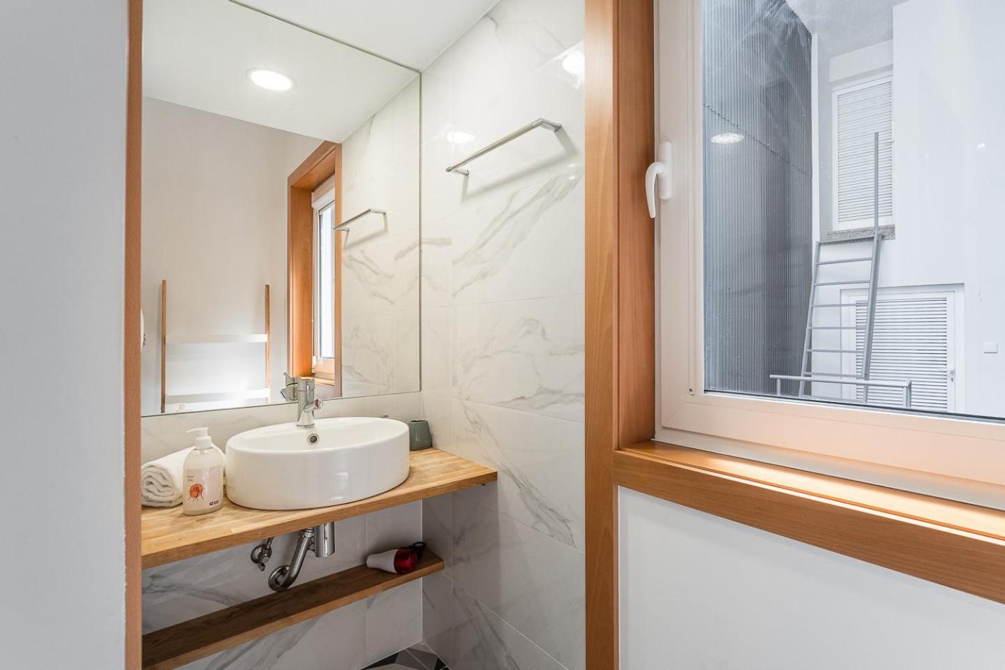 Guestready - Bright Duplex In Downtown Hotel Porto Kültér fotó